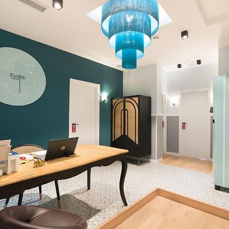 Hostal Evoke Мадрид Екстериор снимка