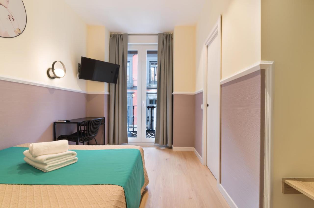 Hostal Evoke Мадрид Екстериор снимка