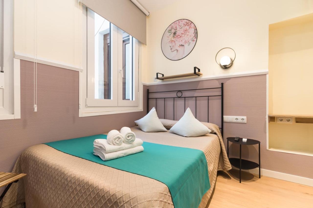 Hostal Evoke Мадрид Екстериор снимка