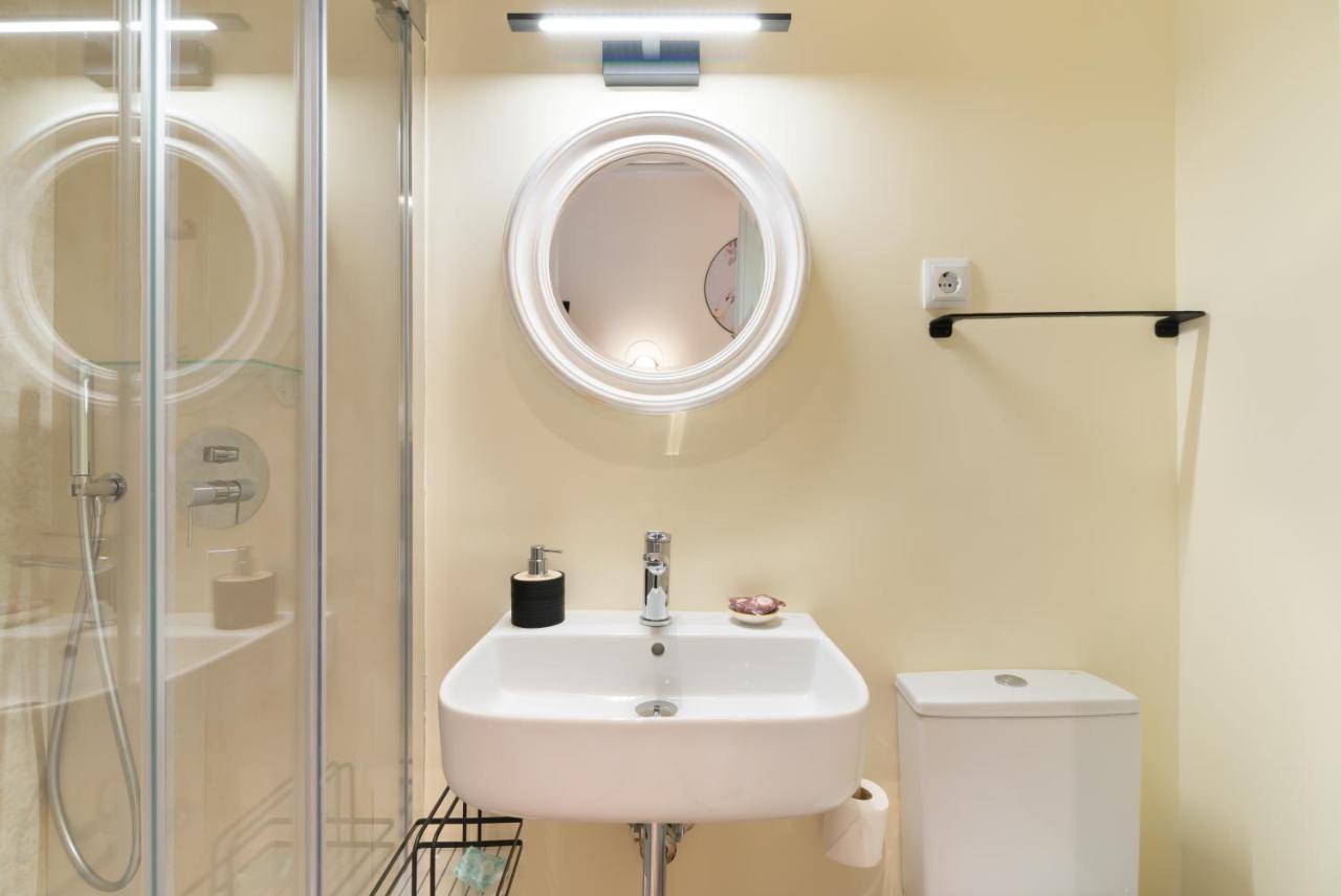 Hostal Evoke Мадрид Екстериор снимка